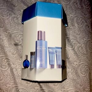 Elizabeth Arden White Glove Skincare